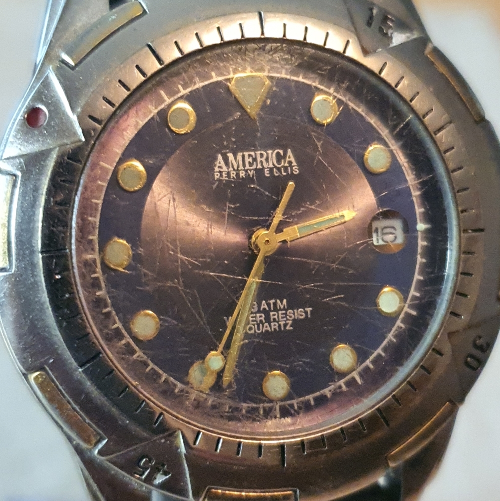 10/$20 Vintage America Perry Ellis Silver/Blue Leather Men's Watch
